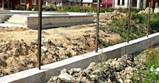 Фундамент под забор заказать в Шебекино - заливка фундамента для забора | от 1536 за п.м.